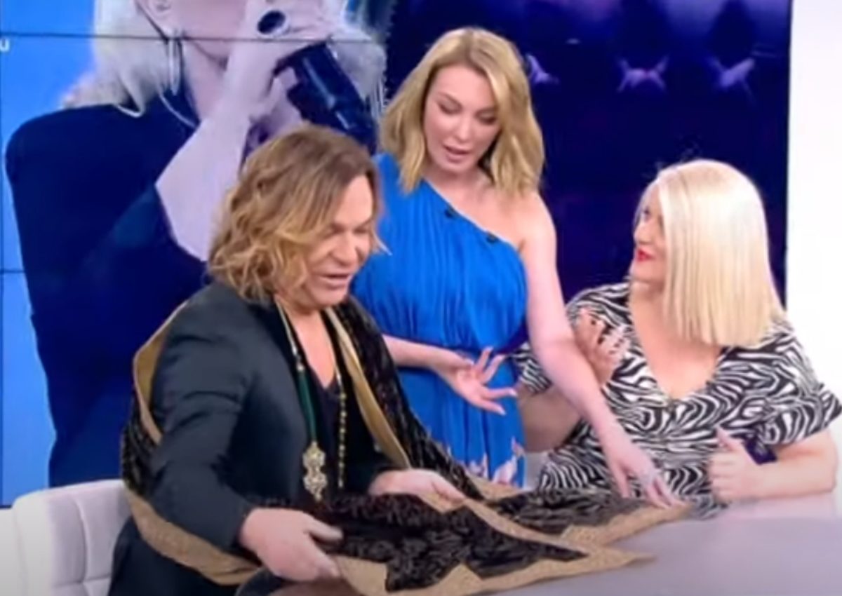 Τρύφωνας Σαμαράς: Το bullying στην Χαρά Βέρρα για τα κιλά της!