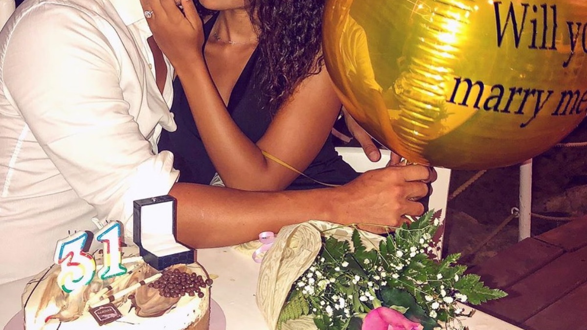 Παντρεύεται πρώην παίκτης του Power Of Love – Δείτε πώς έκανε πρόταση γάμου στην σύντροφό του! [video]