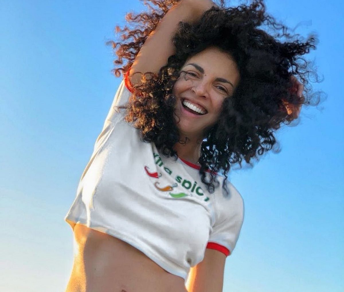 Μαρία Σολωμού: Το αβυσσαλέο ντεκολτέ της «έριξε» το Instagram – Εντυπωσιακές φωτογραφίες