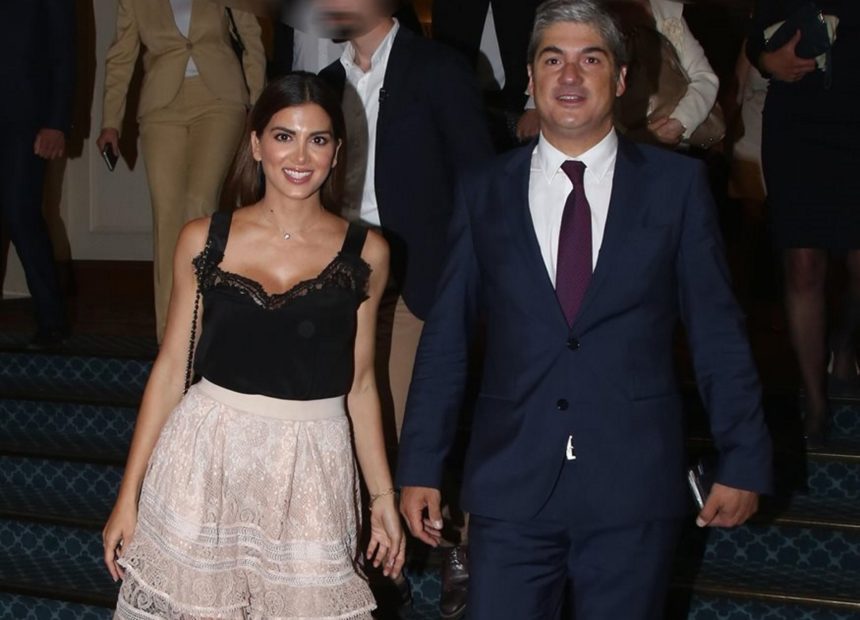 Σταματίνα Τσιμτσιλή: “Λιώνει” από έρωτα στα χέρια του Θέμη Σοφού!