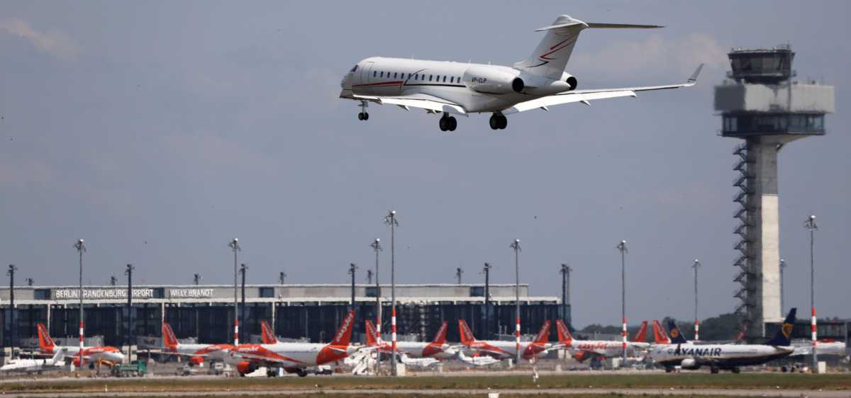 Κορονοϊός – ΗΠΑ: Έτοιμες οι αεροπορικές για την υποδοχή ταξιδιωτών – Ανοίγουν τα σύνορα στις 8 Νοεμβρίου