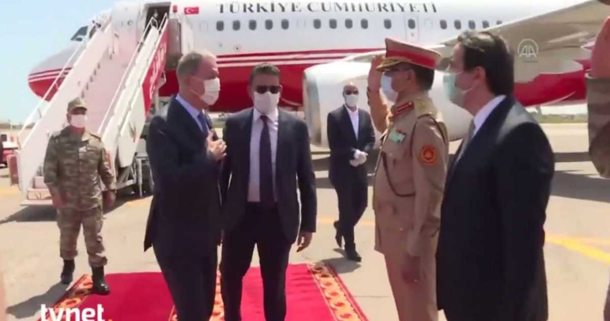 Στην Τρίπολη της Λιβύης αιφνιδιαστικά ο Τούρκος υπουργός Άμυνας Ακάρ! (vid)