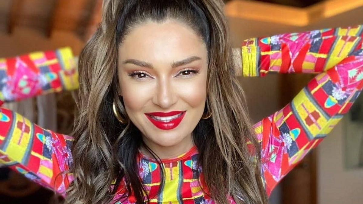 Αποστολία Ζώη: Δείτε την τεράστια αλλαγή που έκανε στα μαλλιά της!