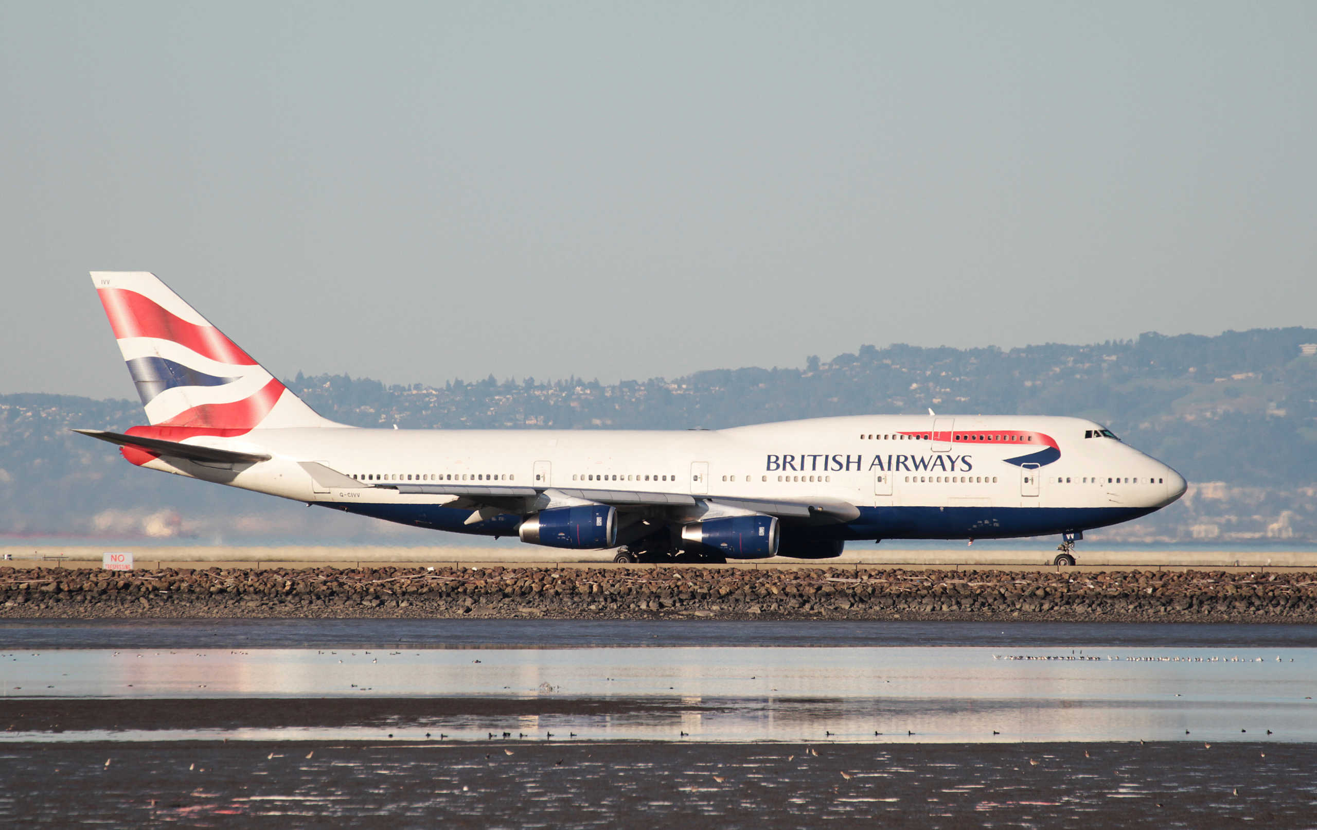 FILE PHOTO: A British Airways Boeing 747-400 taxis at San Francisco International Airport, San Francisco, California, February 14, 2015.  REUTERS