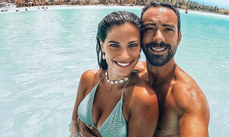 Χριστίνα Μπόμπα – Σάκης Τανιμανίδης: Ρομαντικό ραντεβού για δύο στο κέντρο της Αθήνας!