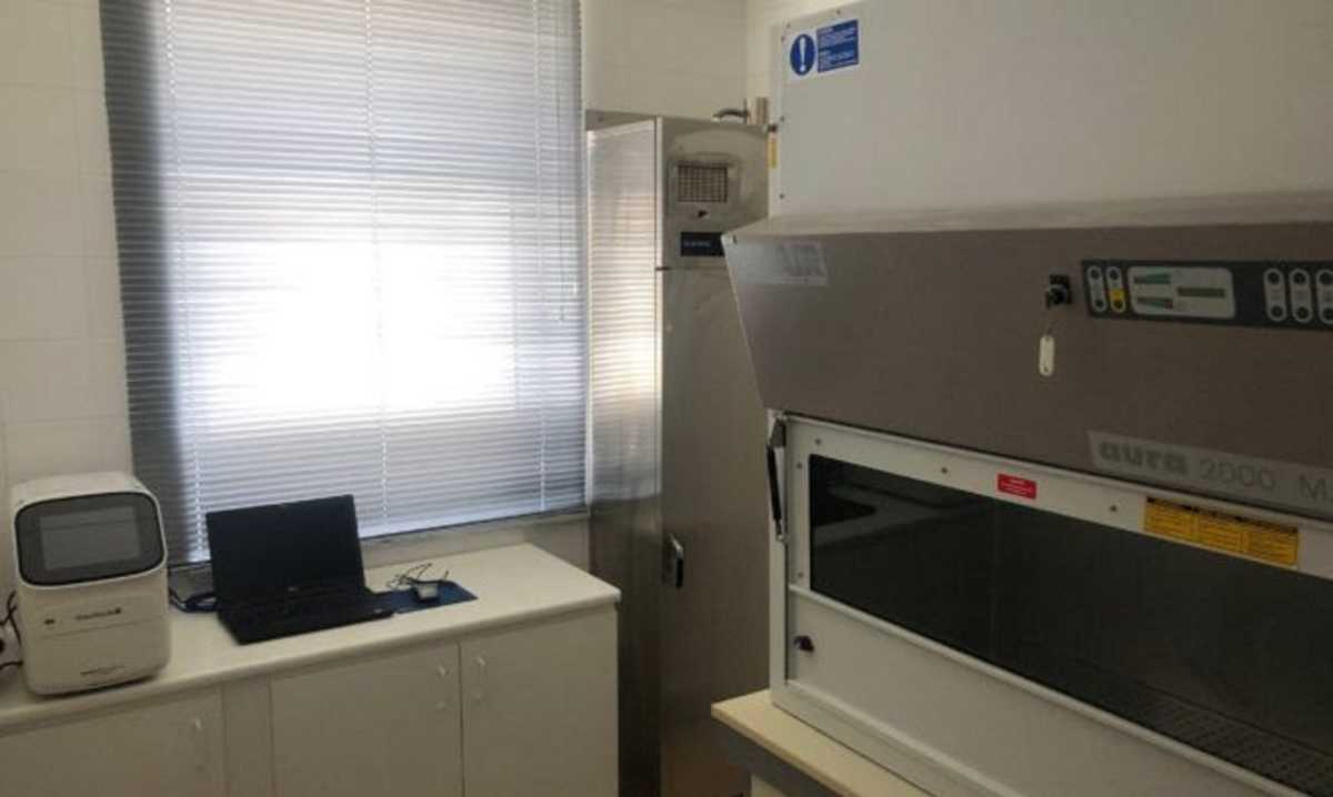 Νοσοκομείο Ξάνθης: Τέθηκε σε λειτουργία υπερσύγχρονος Μοριακός Αναλυτής Ανίχνευσης Covid-19