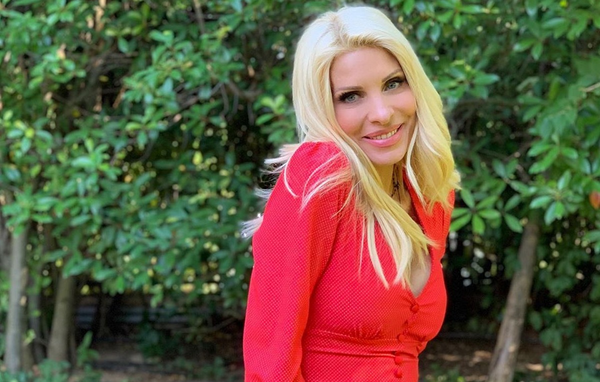 Ελένη Μενεγάκη: Η φωτογραφία της μικρής Μαρίνας στην Άνδρο, με αφορμή τη γιορτή της!