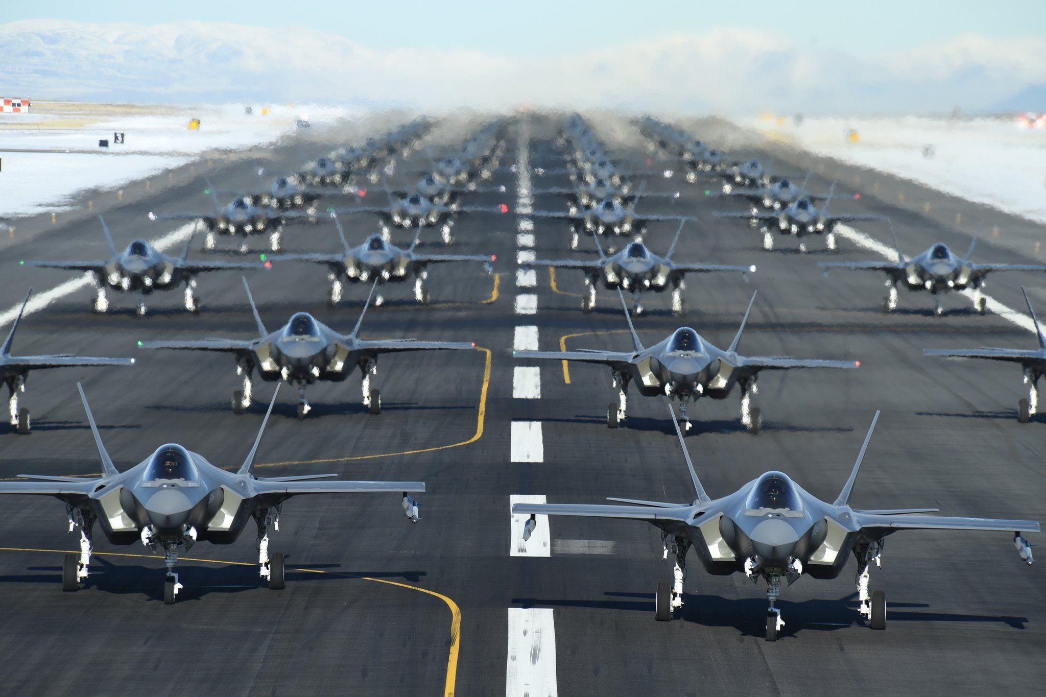 Χαμόγελα στις ΗΠΑ: 105 F-35 στο τραπέζι για ένα «ντιλ» 23,11 δισεκατομμυρίων δολαρίων!