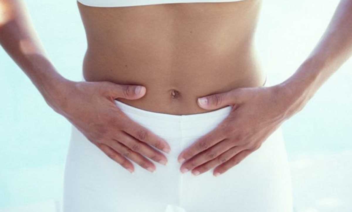 Ακράτεια εντέρου: Το «σιωπηλό» γυναικείο βασανιστήριο και η λύση του