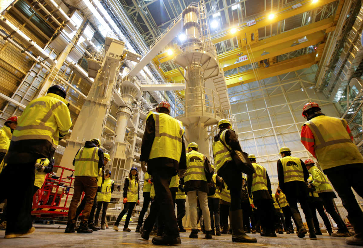 Γαλλία: Ξεκίνησε η συναρμολόγηση του γιγάντιου αντιδραστήρα του προγράμματος ITER