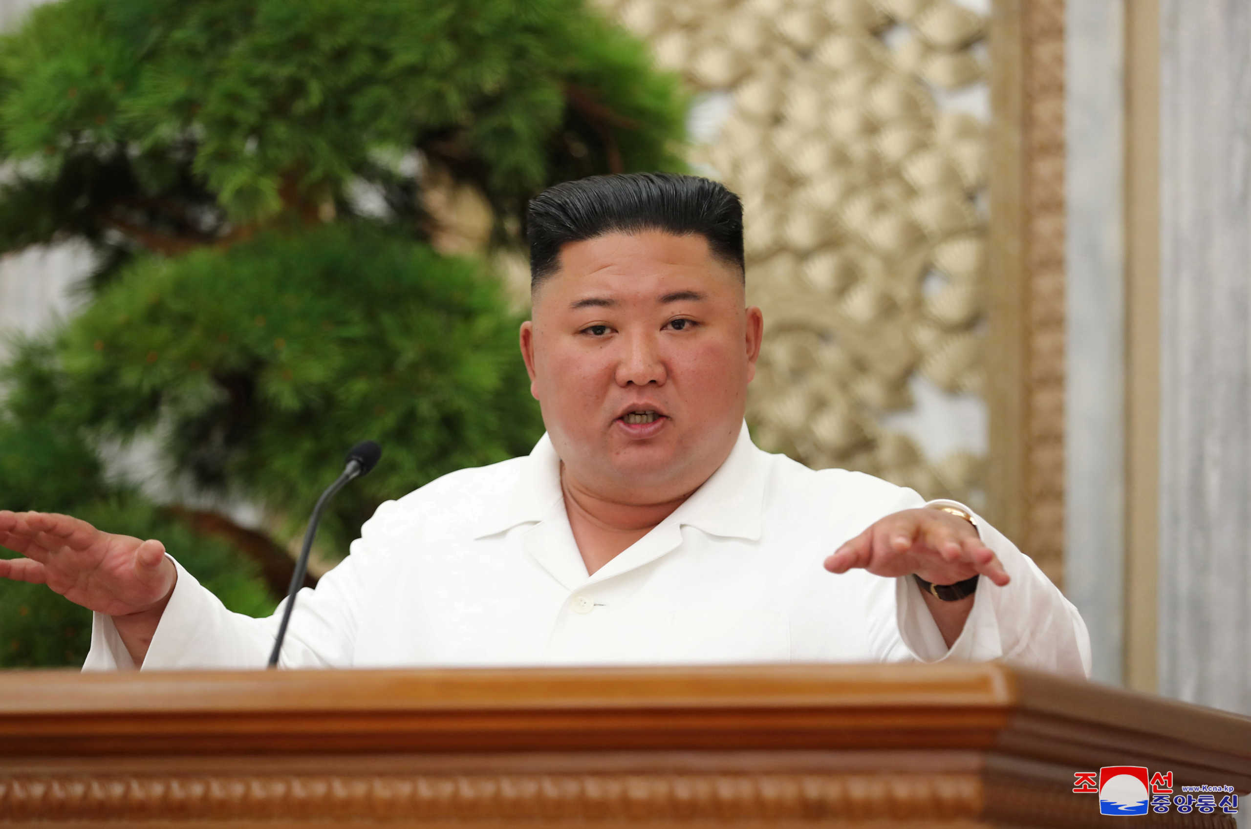 North Korean leader Kim Jong Un guides the 14th enlarged meeting of Political Bureau of 7th Central Committee of WPK in this undated photo released on July 2, 2020 by North Korean Central News Agency (KCNA) in Pyongyang. KCNA via REUTERS    ATTENTION EDITORS - THIS IMAGE WAS PROVIDED BY A THIRD PARTY. REUTERS IS UNABLE TO INDEPENDENTLY VERIFY THIS IMAGE. NO THIRD PARTY SALES. SOUTH KOREA OUT.