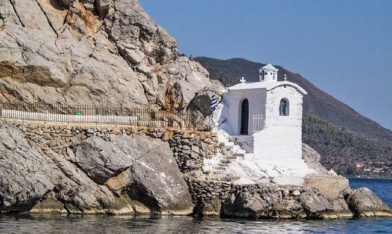 Σε ποιο μέρος της Ελλάδας βρίσκεται εκκλησάκι χτισμένο με κρασί;- Βίντεο