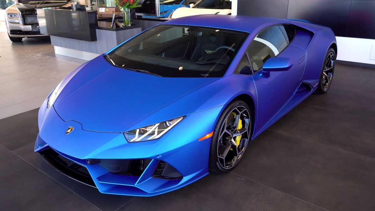 Απίστευτο: Πήρε 4 εκατ. κρατική ενίσχυση για τον κορονοϊό και αγόρασε Lamborghini