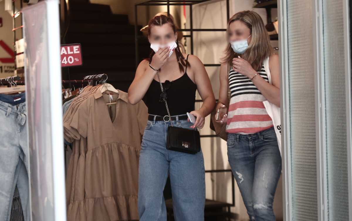 Κορονοϊός: Μάσκες παντού όλο τον Αύγουστο – Αναλυτικά τα μέτρα Χαρδαλιά μετά την εκτίναξη των κρουσμάτων
