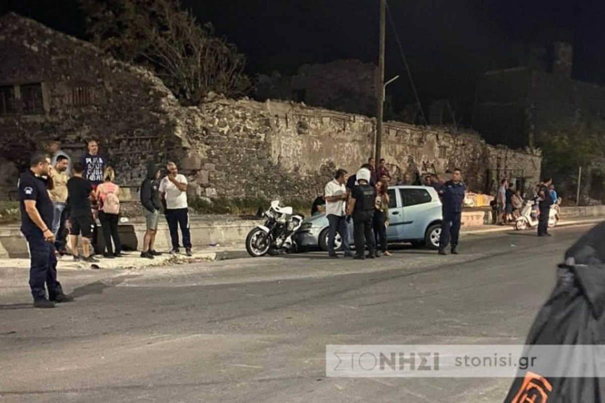 Μυτιλήνη: Αυτοκίνητο έπεσε πάνω σε διαδηλωτές! 6 τραυματίες (pics)