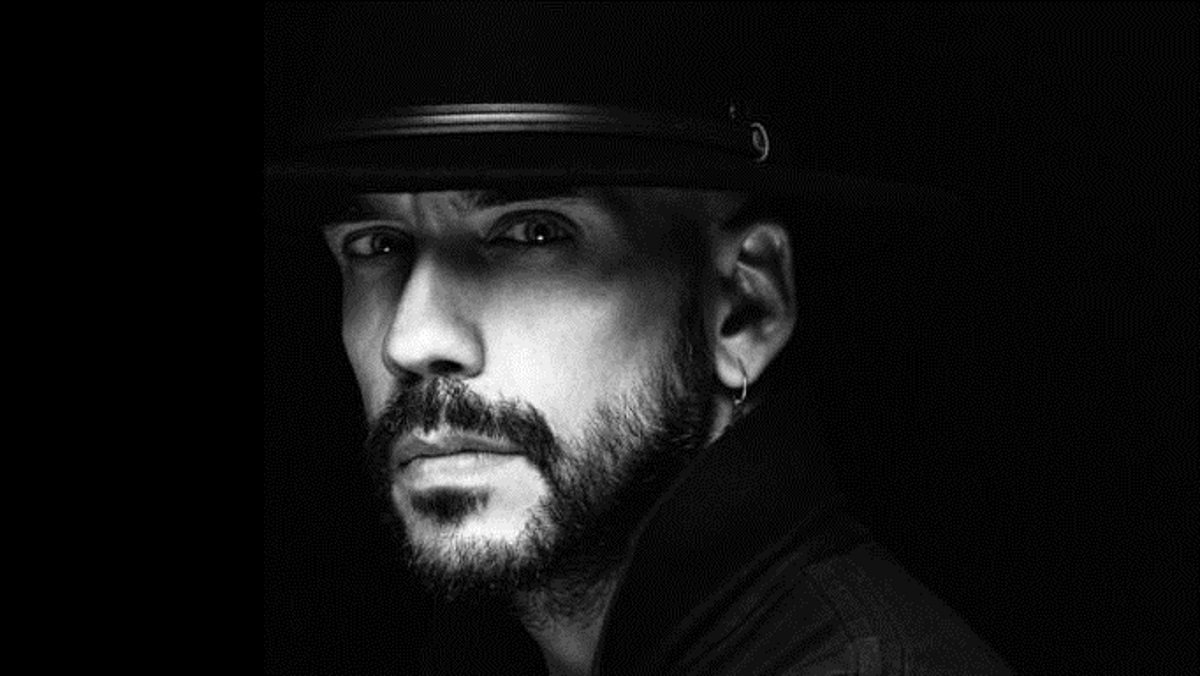 «Κόντεψα να πνίξω τον Μουζουράκη! Τον έπιασα από το λαιμό, θα τον έδερνα, αλλά με κρατούσαν»