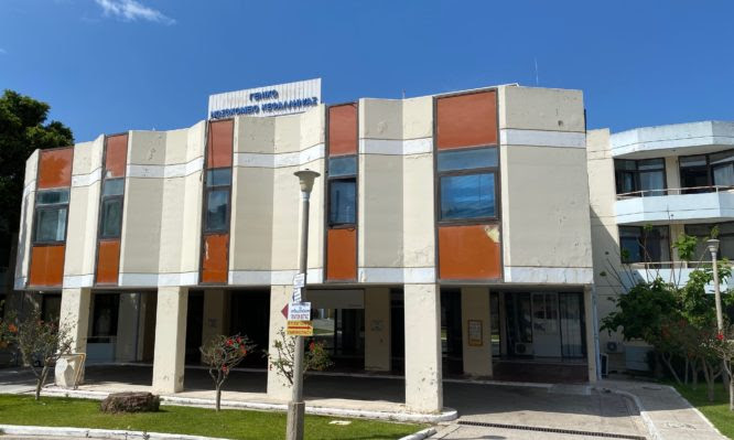 ΟΕΝΓΕ: Καταγγέλλει διοικητή νοσοκομείου για παράνομες πιέσεις σε αναισθησιολόγο