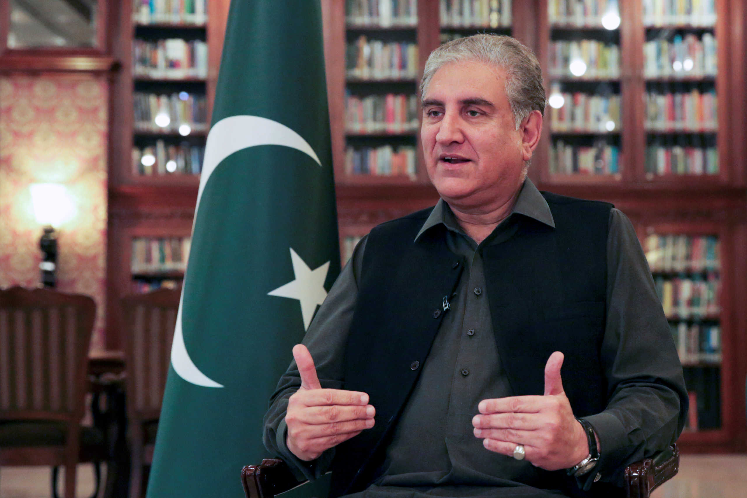 Πακιστάν: Θετικός στον κορονοϊό ο υπουργός Εξωτερικών