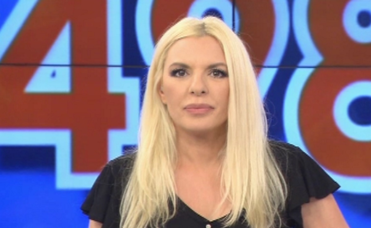 Χαμός με την τηλεθεάτρια στον αέρα της Αννίτας Πάνια! «Με έχετε πόση ώρα στη γραμμή» – «Να μας κάνετε μήνυση»