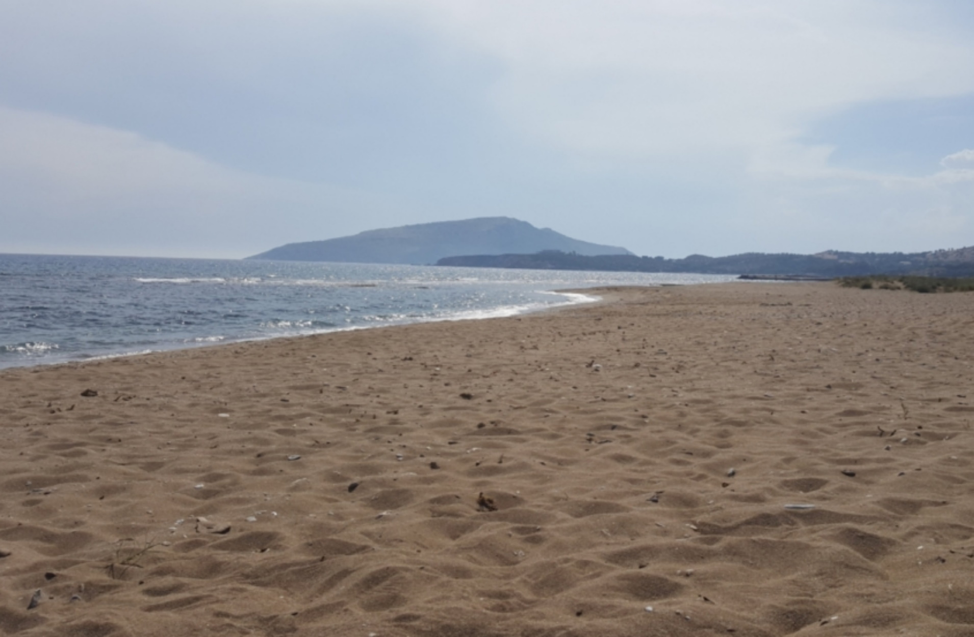 Παραλία Χρηστέα: Η ήσυχη και άγνωστη της Αττικής