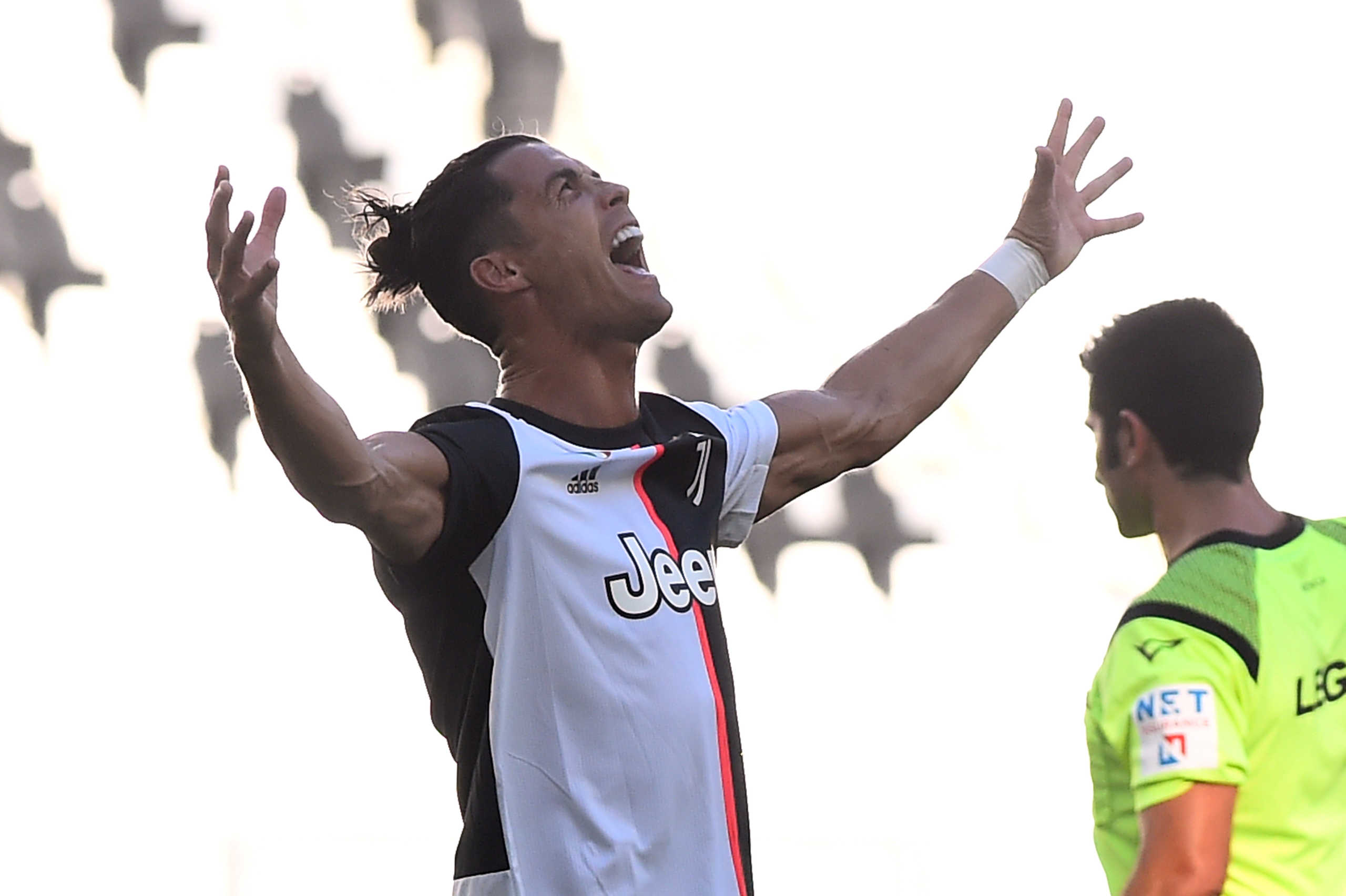 Soccer Football - Serie A - Juventus v Torino - Allianz Stadium, Turin, Italy - July 4, 2020   Juventus' Cristiano Ronaldo celebrates scoring their third goal, as play resumes behind closed doors following the outbreak of the coronavirus disease (COVID-19)   REUTERS