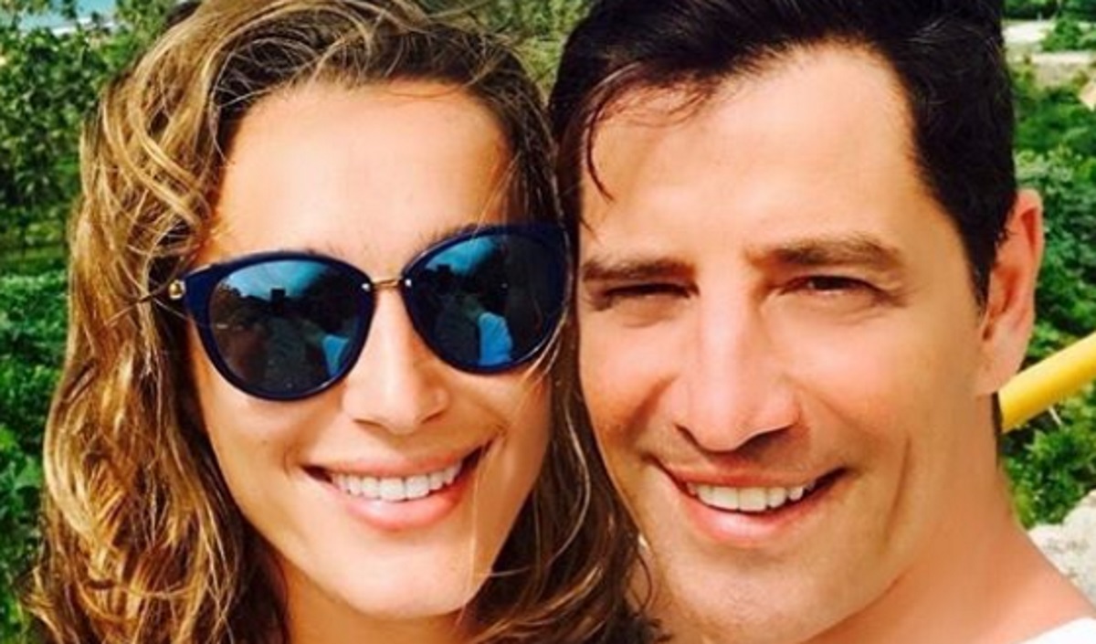 Ο Σάκης Ρουβάς ευχήθηκε “χρόνια πολλά” στην Κάτια Ζυγούλη με τον πιο τρυφερό τρόπο! [pics]