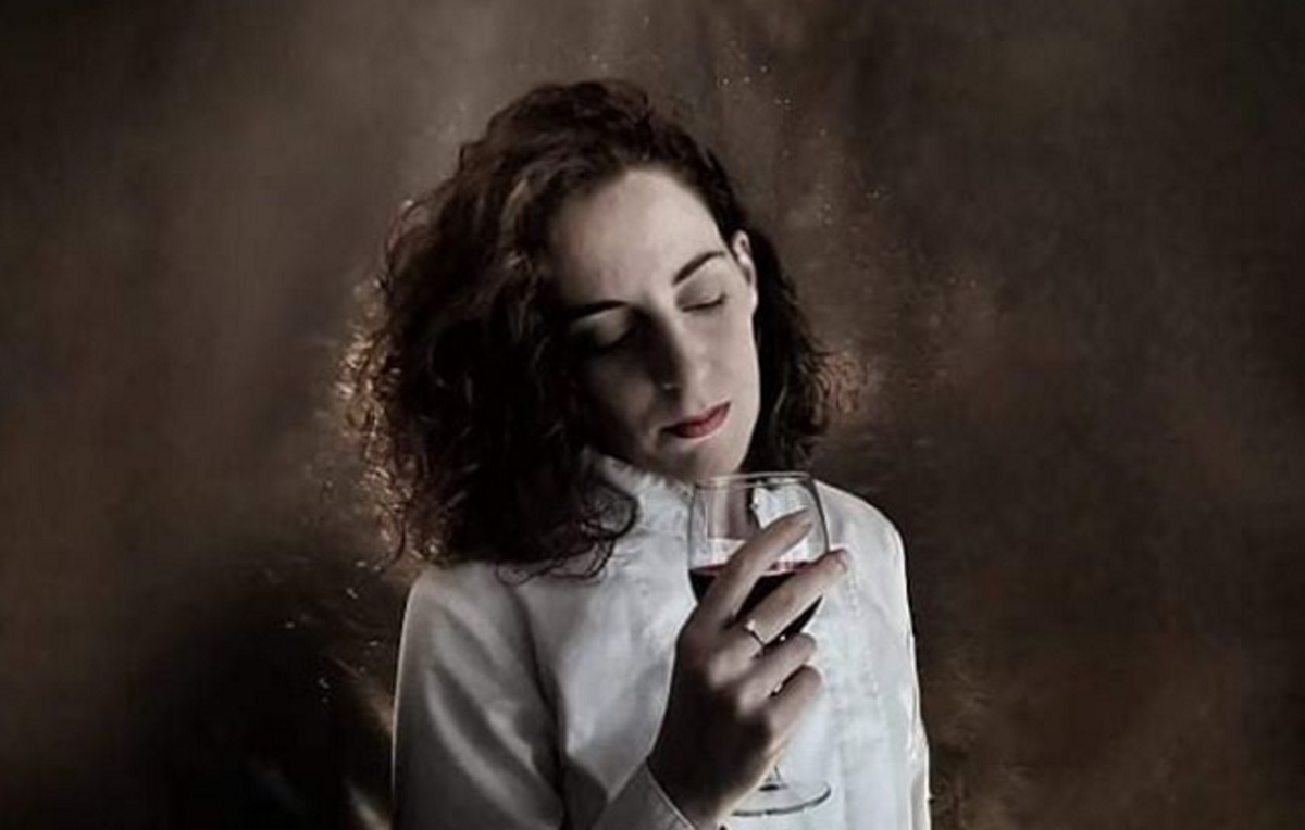 Η πρώτη αντίδραση της Σπυριδούλας Καραμπουτάκη μετά το θάνατο του πατέρα της!