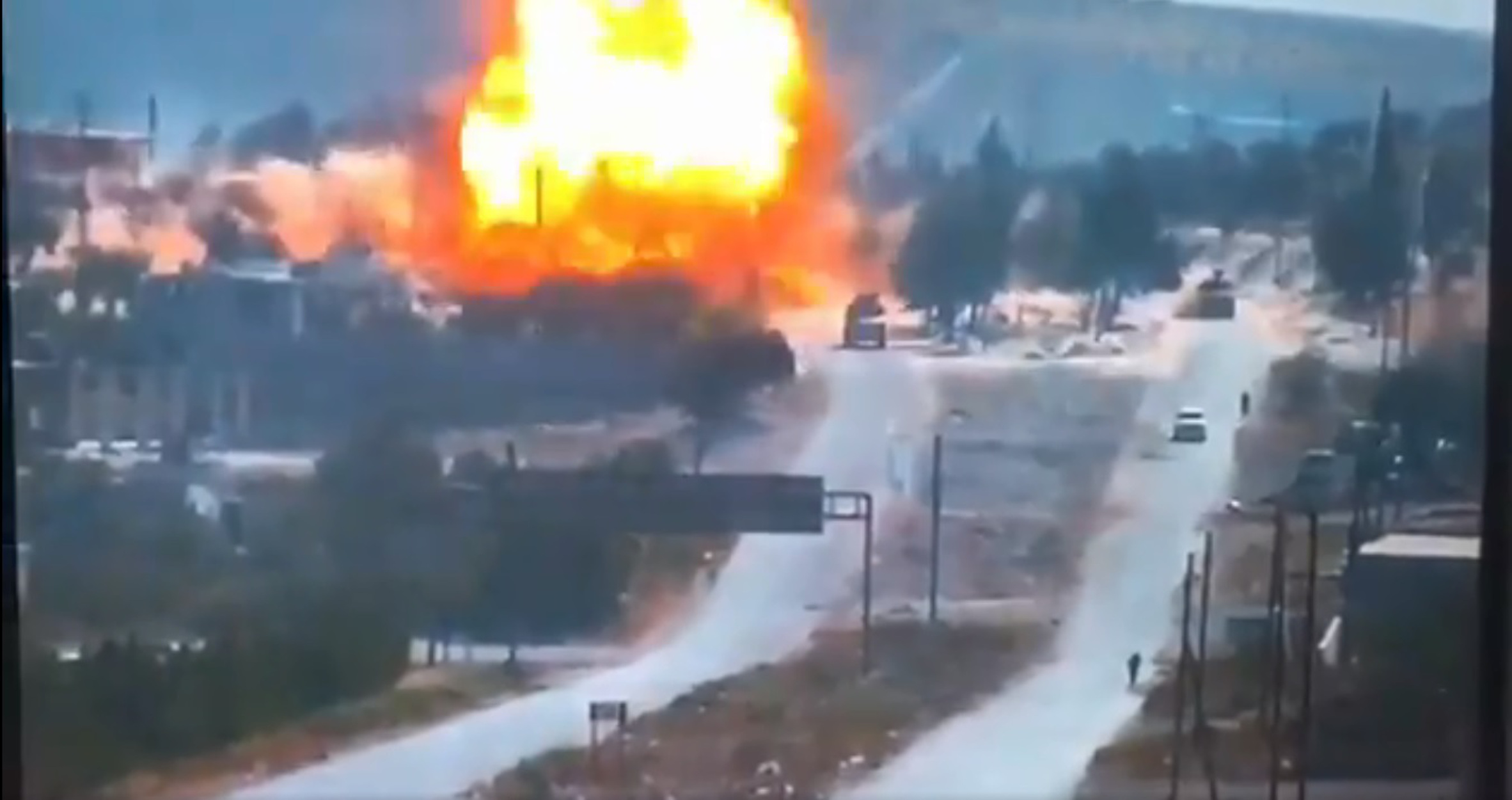 Видео нападения террористов от первого лица крокус. Подрыв Российской колонны в Сирии. Взорвали колонну русских.