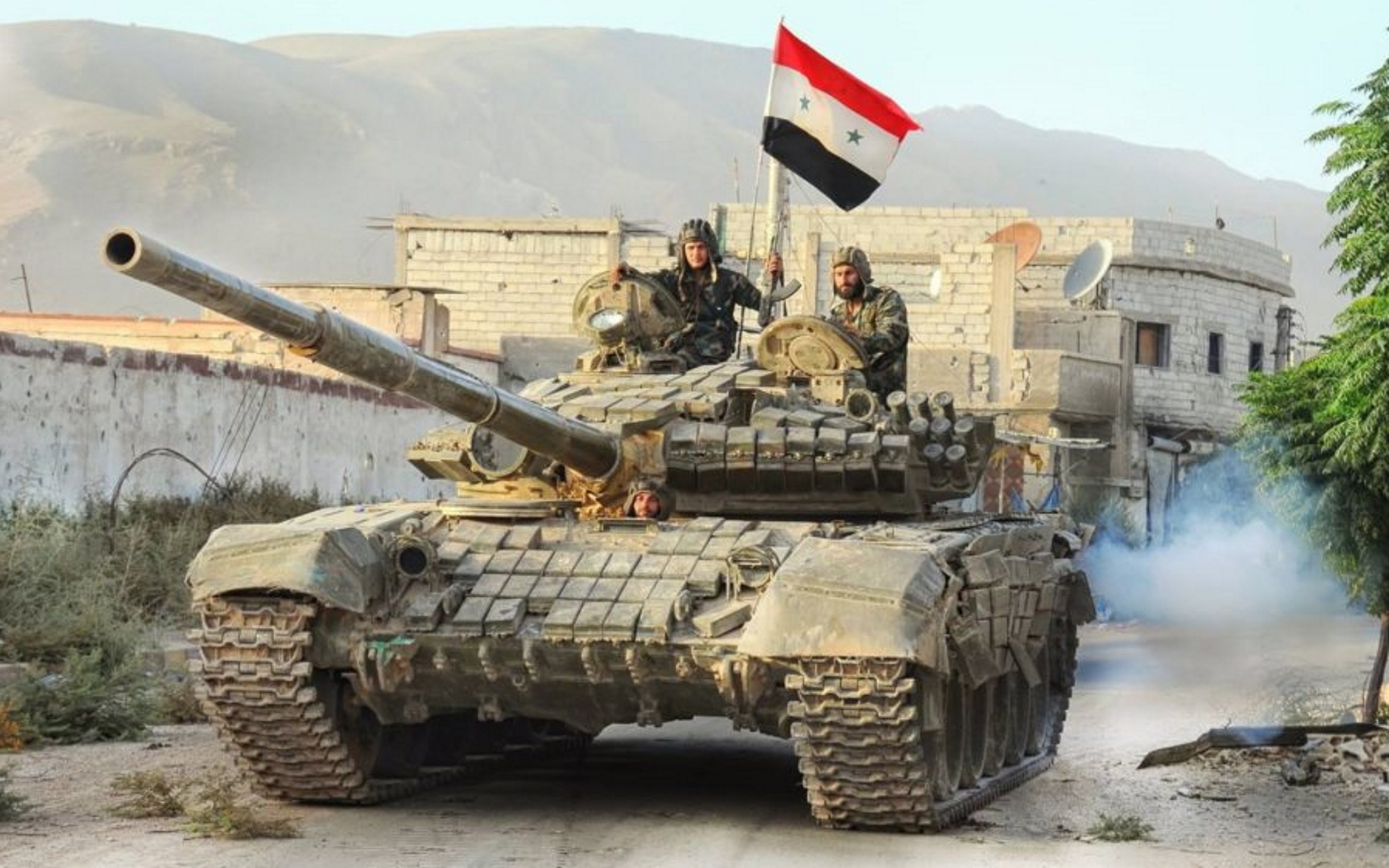 Ο Συριακός Στρατός εξαπολύει μεγάλης κλίμακας επίθεση σε ολόκληρη τη βορειοδυτική Συρία