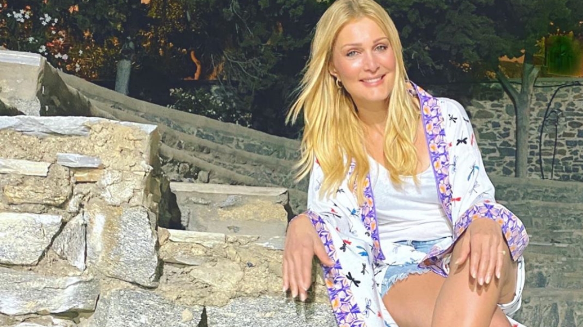 Διακοπές στη Μύκονο για την Νατάσα Θεοδωρίδου και την κόρη της!
