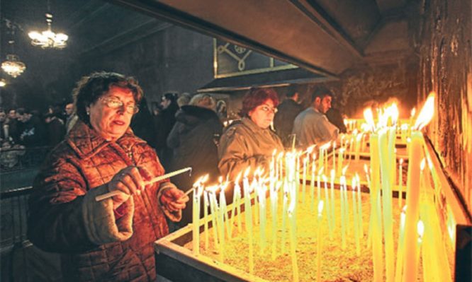 Γιατί οι Τούρκοι ονομάζουν την Παναγία “Πόρτα της Ελπίδας” και συρρέουν στην «Άϊ Πρώτη του μηνός»;