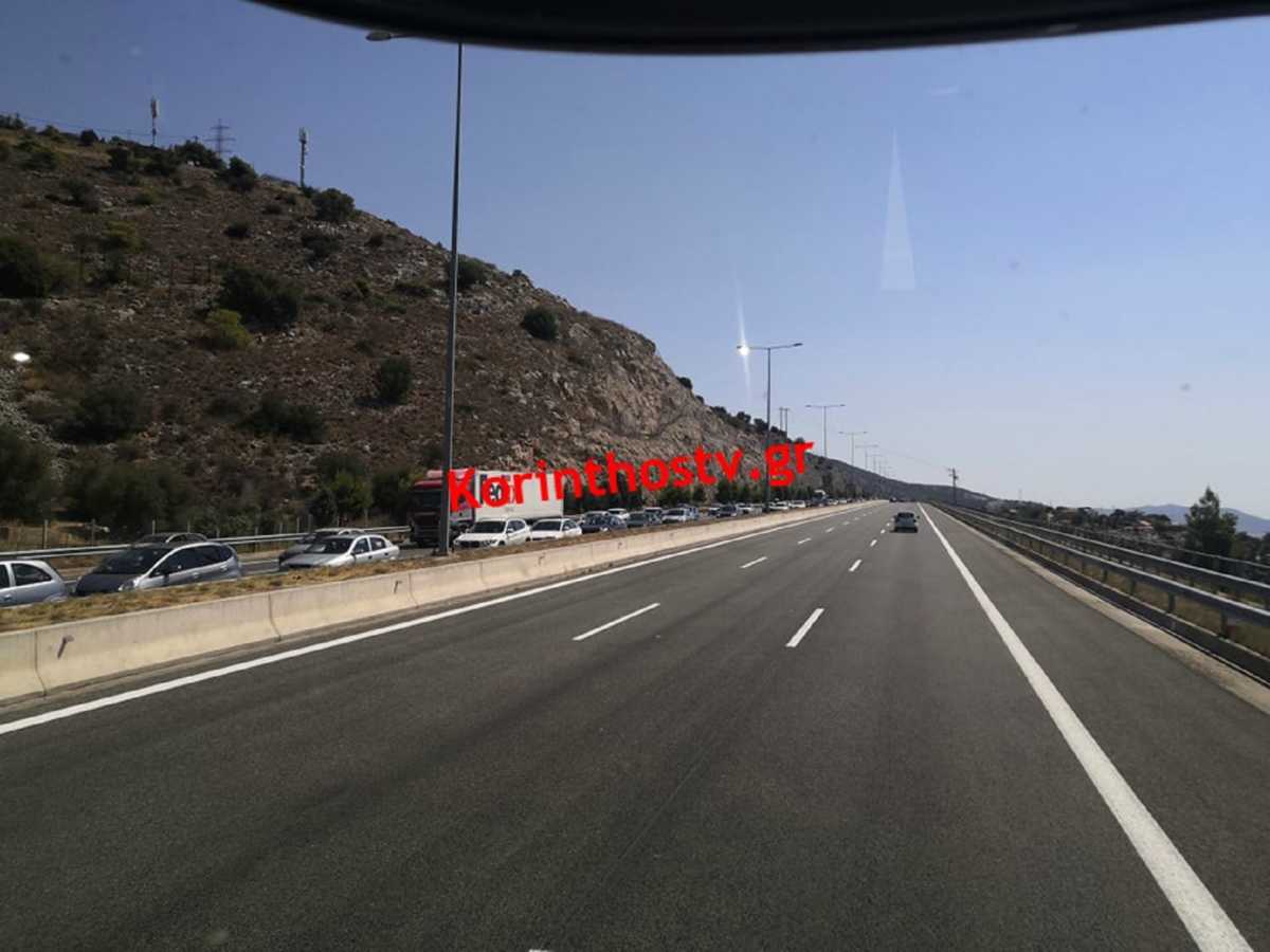 Τροχαίο στην Εθνική Οδό Αθηνών – Κορίνθου! Ουρές χιλιομέτρων (pics)