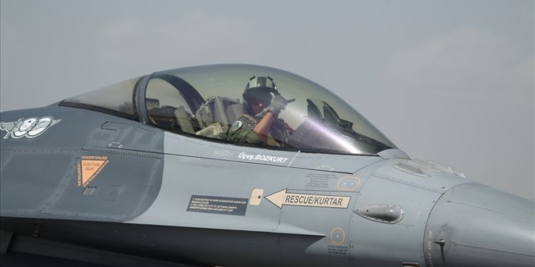 10 τουρκικά μαχητικά επιχείρησαν πάνω από τα ελληνικά νησιά – Μπαράζ υπερπτήσεων και παραβιάσεων