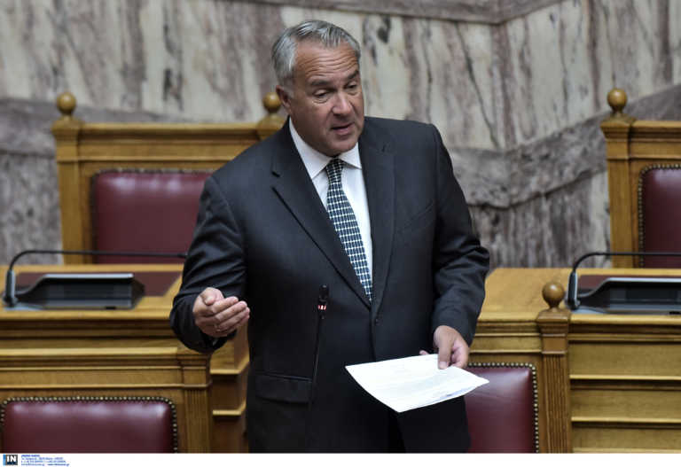  Η κυβέρνηση κάνει ό,τι μπορεί για να αποδοθούν ευθύνες για τα Τέμπη