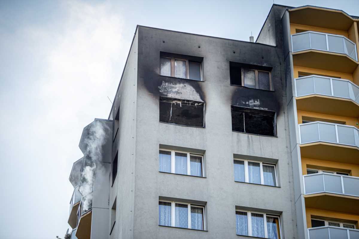 Φωτιά με νεκρούς σε πολυκατοικία! “Πηδούσαν από τα παράθυρα…” (pics)
