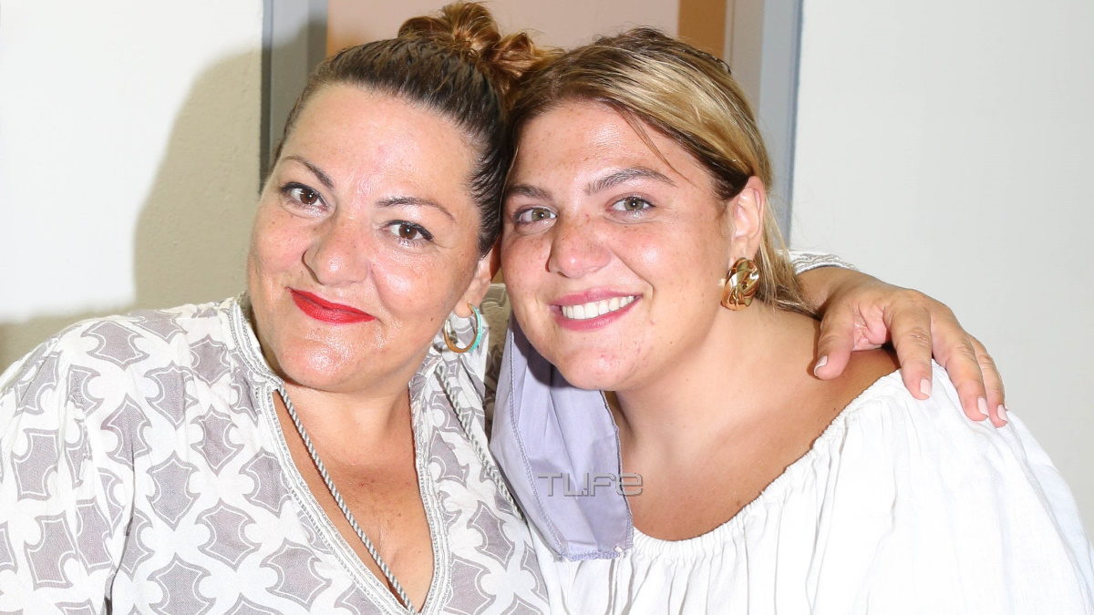 Δανάη Μπάρκα: Απόλαυσε την μητέρα της, Βίκυ Σταυροπούλου, ως «Λυσιστράτη» στο Θέατρο Πέτρας! [pics]