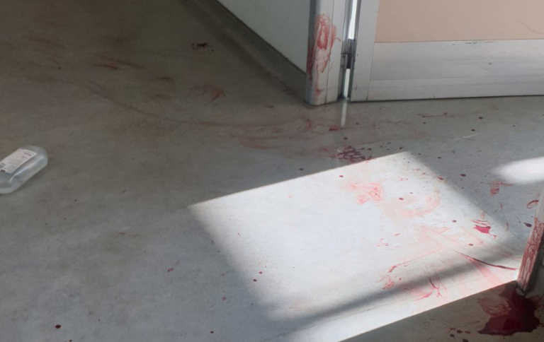 Ο άνδρας που μαχαίρωσε νοσηλεύτρια στο Αττικόν πίστευε ότι τον χειρούργησαν άδικα