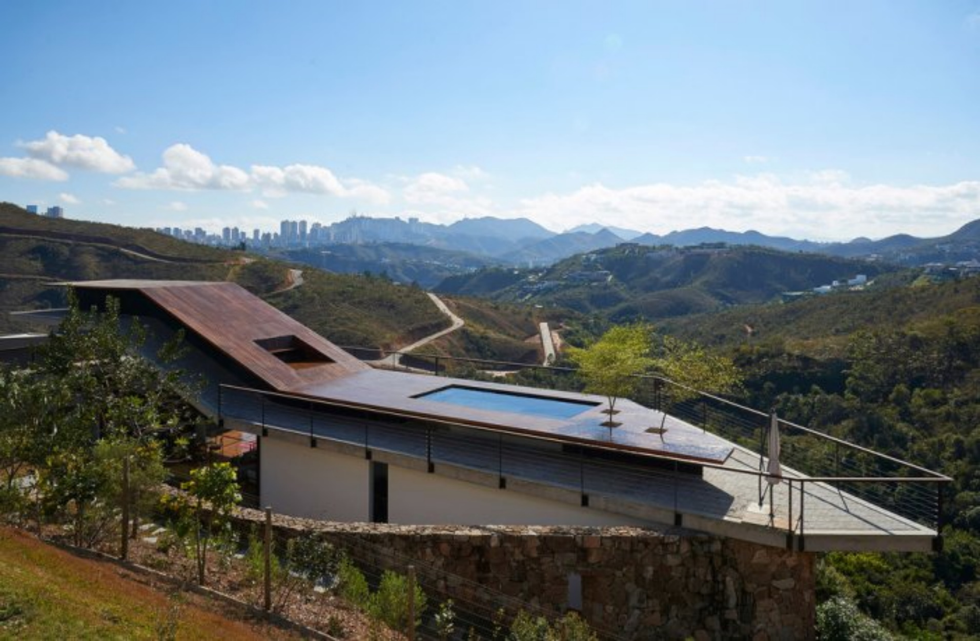 Μια απίστευτη κατοικία για όσους επιθυμούν να ζήσουν δίπλα στην φύση!