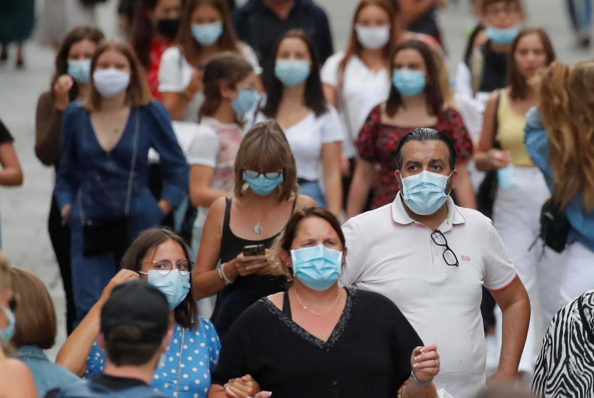 Κορονοϊός: “Συνταγή καταστροφής” η ολική άρση των μέτρων προειδοποιεί ο ΠΟΥ