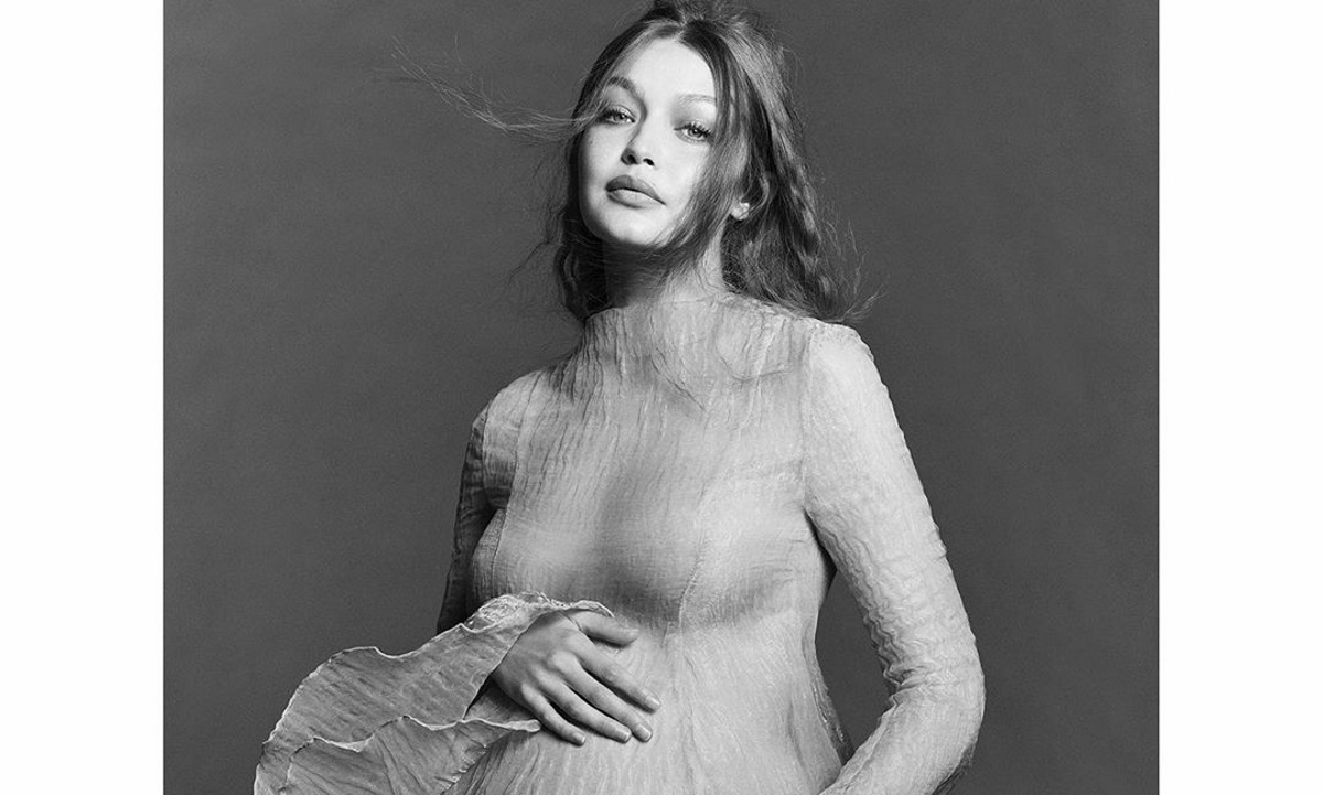 Η Gigi Hadid ποζάρει σε προχωρημένη εγκυμοσύνη και είναι πιο εντυπωσιακή από ποτέ!