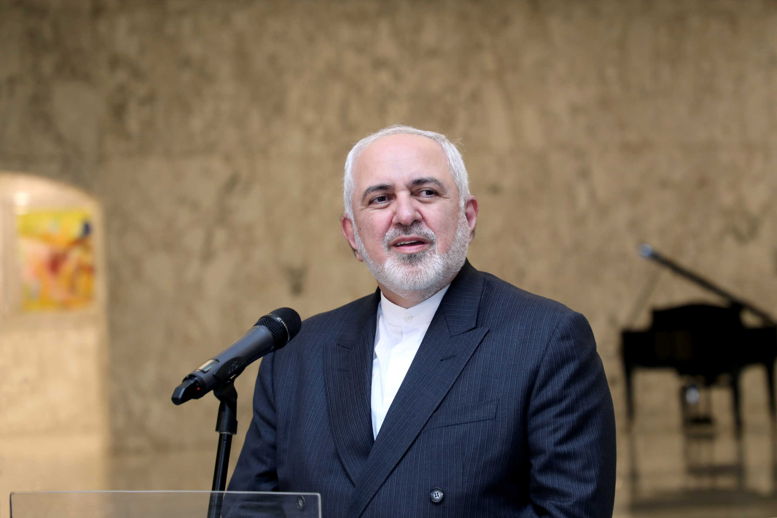 Iran's Foreign Minister Mohammad Javad Zarif speaks at the presidential palace in Baabda, Lebanon August 14, 2020. Dalati Nohra