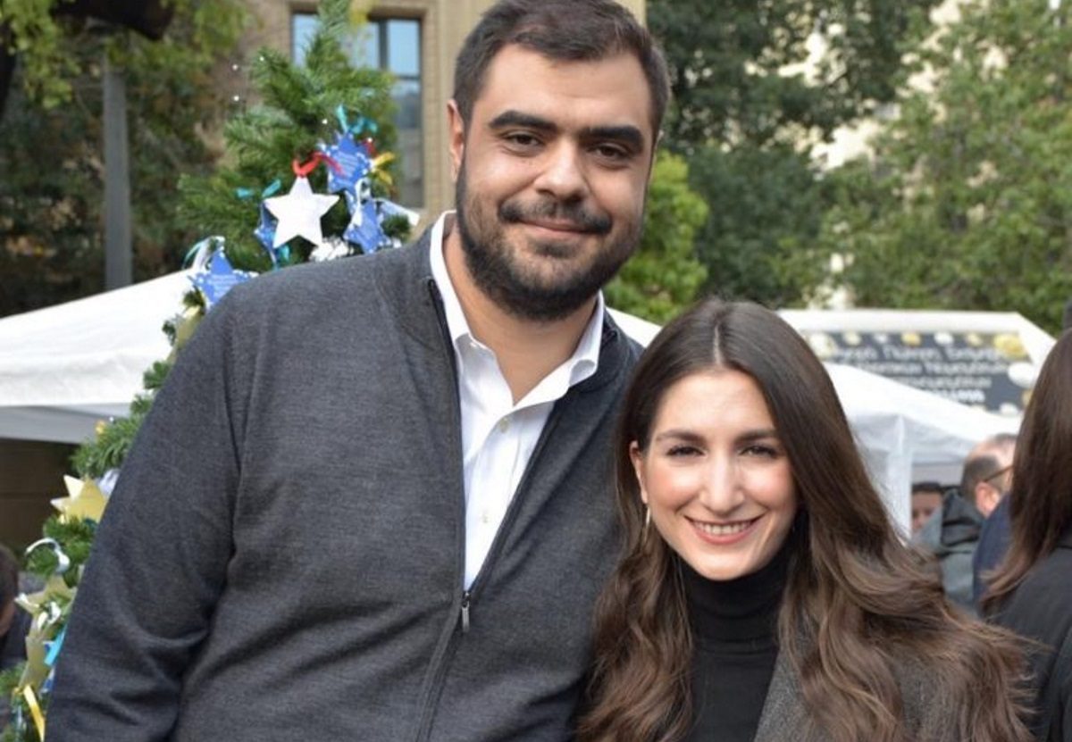 Παύλος Μαρινάκης: Ο Πρόεδρος της ΟΝΝΕΔ θα παντρευτεί με μάσκα προστασίας!