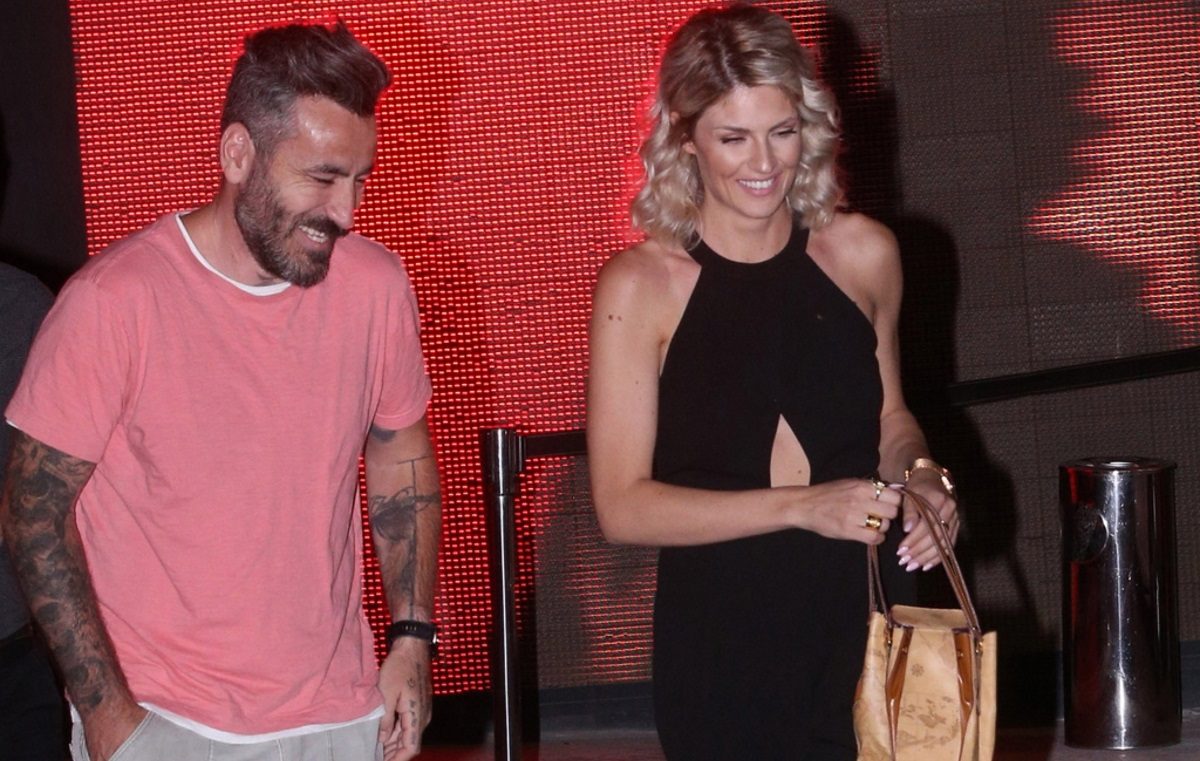 Γιώργος Μαυρίδης: Δημοσίευσε για πρώτη φορά φωτογραφία με την κούκλα σύντροφό του!