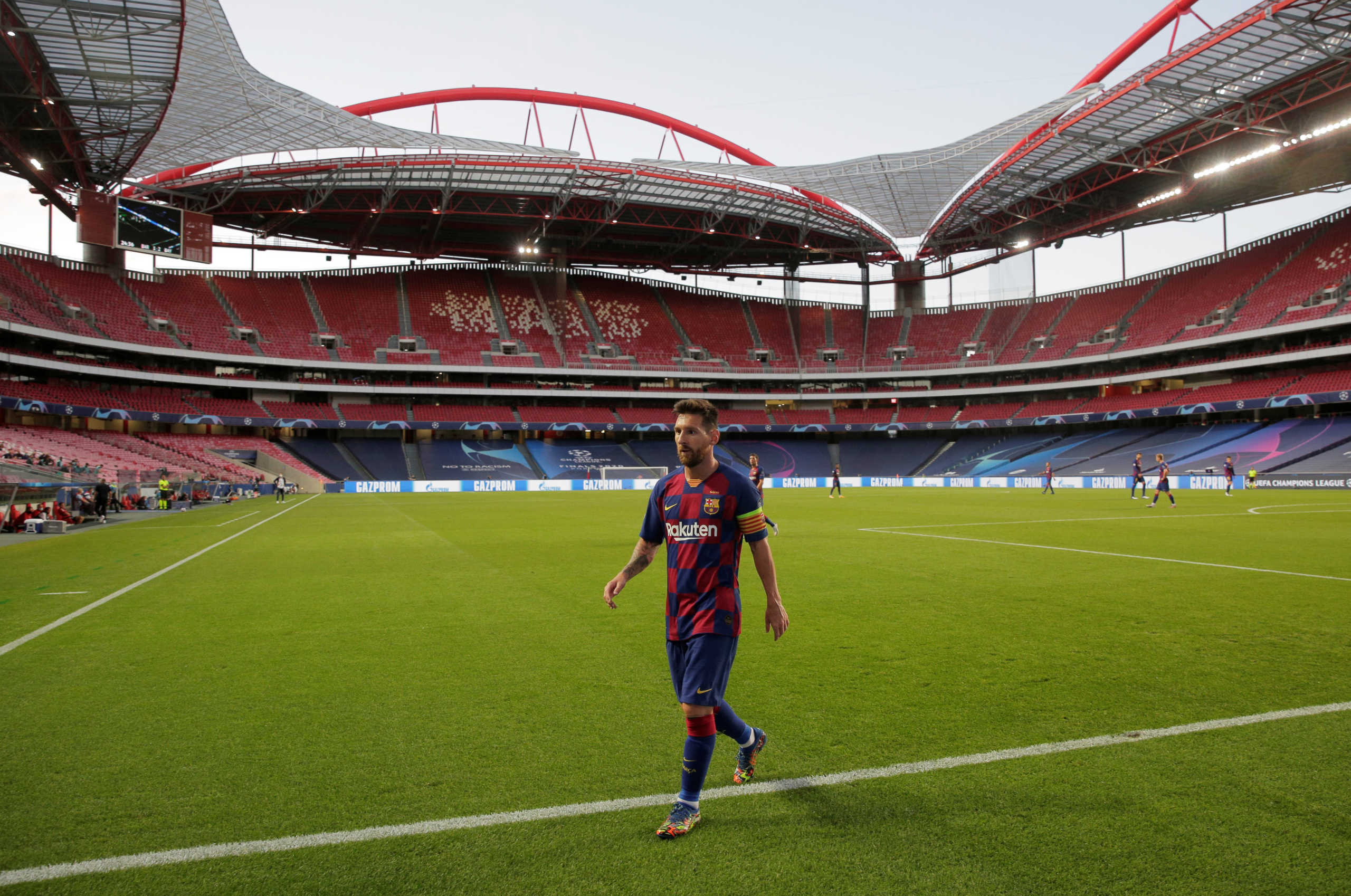 Soccer Football - Champions League - Quarter Final - FC Barcelona v Bayern Munich - Estadio da Luz, Lisbon, Portugal - August 14, 2020  Barcelona's Lionel Messi, as play resumes behind closed doors following the outbreak of the coronavirus disease (COVID-19)  Manu Fernandez