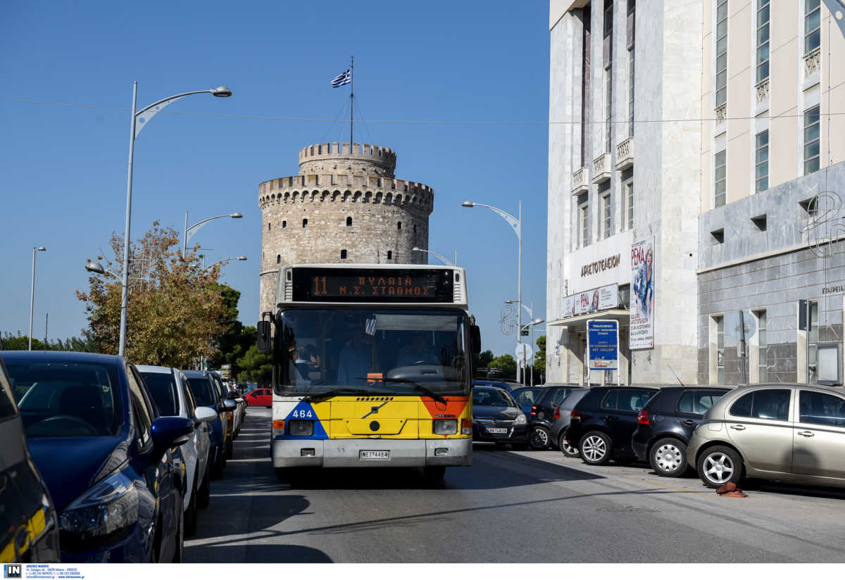 Θεσσαλονίκη: Κατέβασαν δύο ανηλίκους από το λεωφορείο και τους λήστεψαν