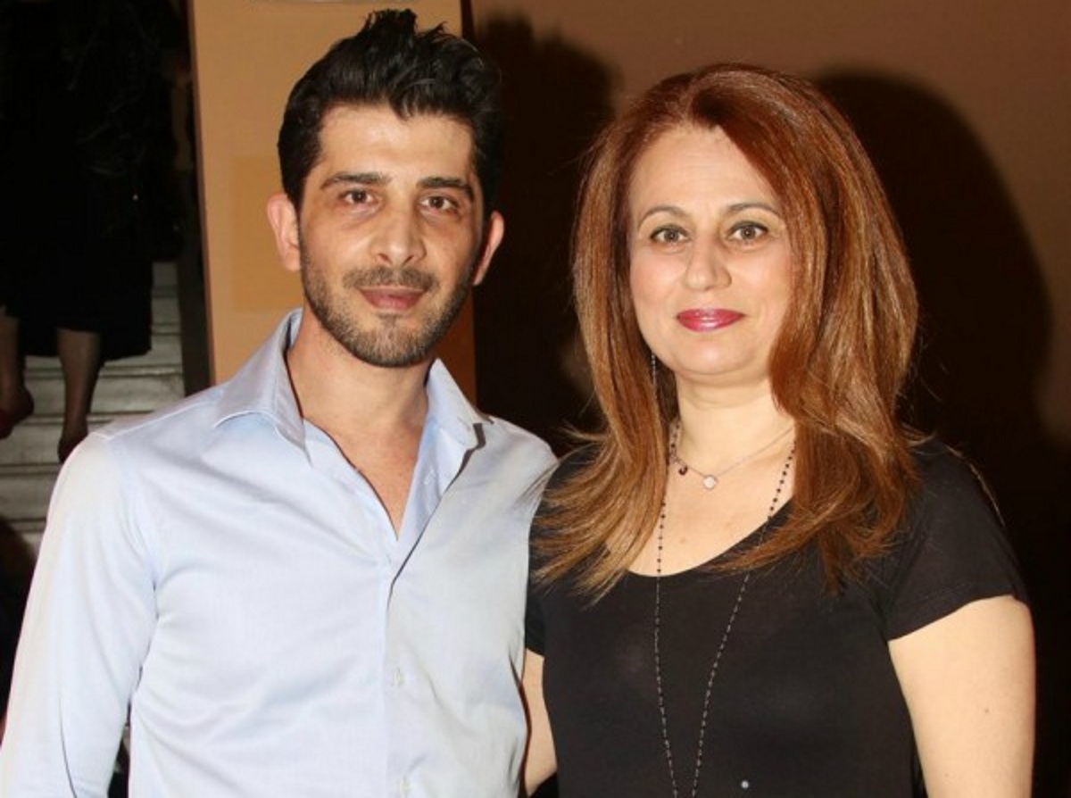 Xρήστος Σπανός: Η δημόσια ερωτική εξομολόγηση στη σύζυγό του! [pic]