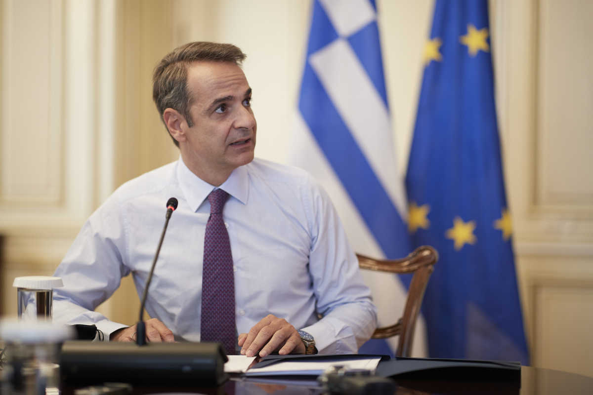 Τηλεδιάσκεψη του πρωθυπουργού για τον κορονοϊό