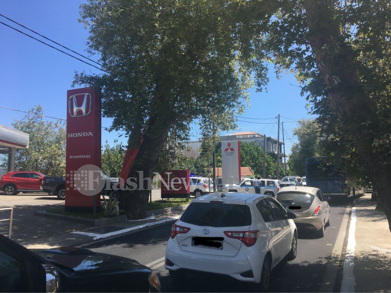Σούδα: Άγρια καταδίωξη αυτοκινήτου!Χτύπησε περιπολικό (pics)
