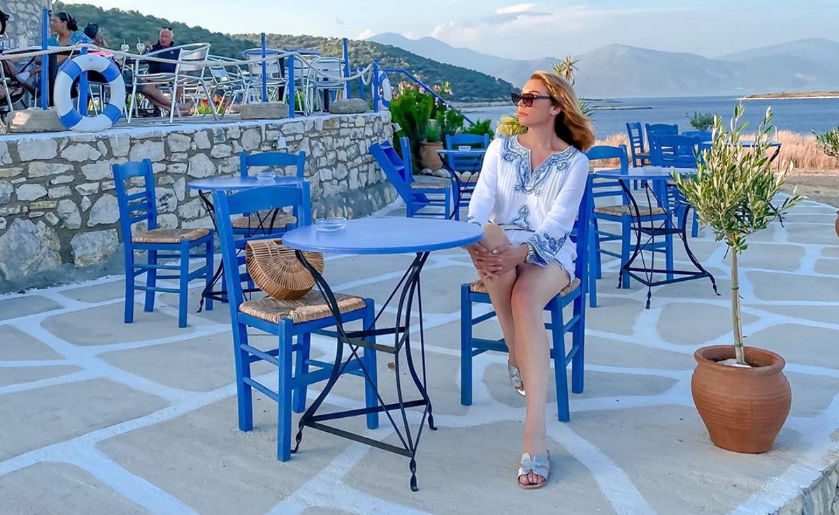 Τατιάνα Στεφανίδου: Δεκαπενταύγουστος στο Ιόνιο με την οικογένειά της!