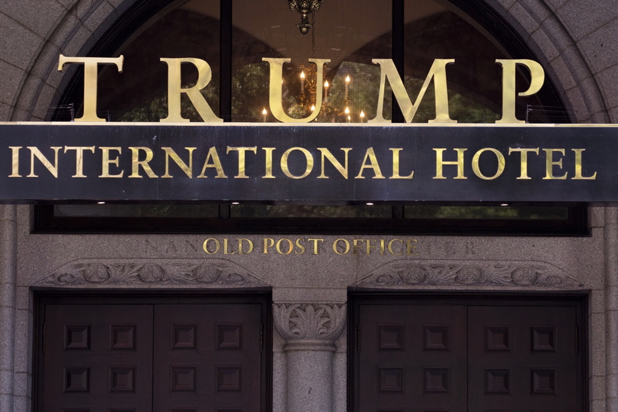 Ο αριθμός – μαχαιριά στην είσοδο του ξενοδοχείου του Τραμπ στην Ουάσινγκτον